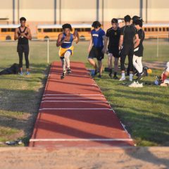 Wildcats, Lady Cats Track Wrap Up District Wednesday