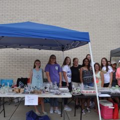 Como-Pickton Cheerleading Team Bake Sale