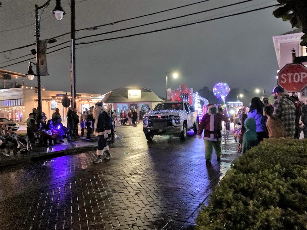 Sulphur Springs Lit Up With Holiday Cheer For Annual Christmas Parade